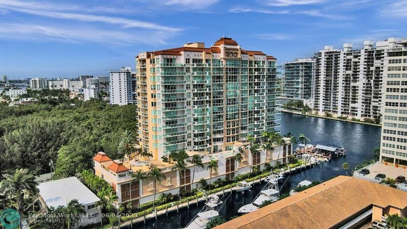 Property Photo: 2845 NE 9th St 605 FL 33304