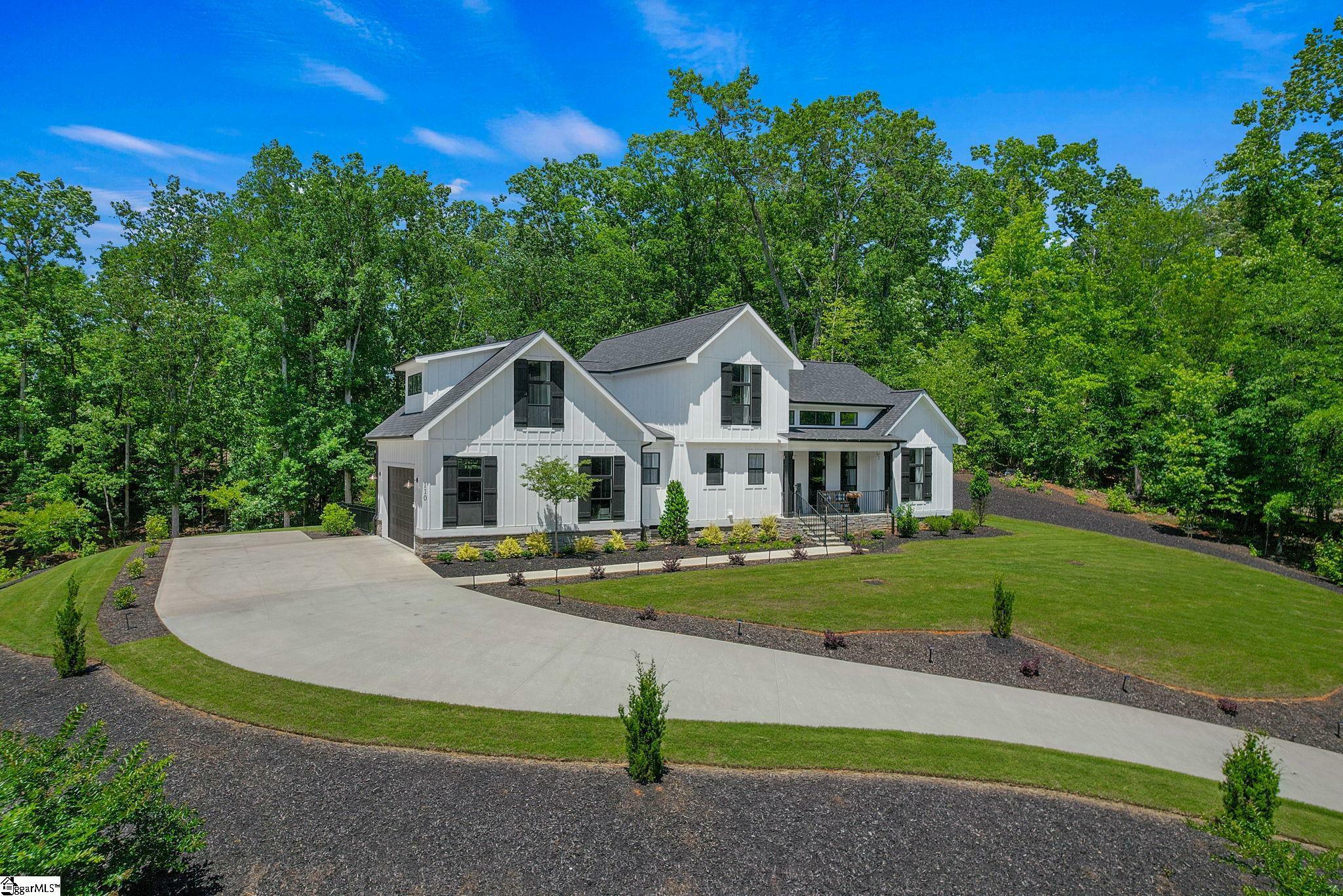 Property Photo:  110 Royal Oaks Drive  SC 29625 