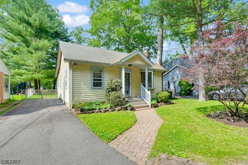 Property Photo:  117 Lakeview Ave  NJ 07456 