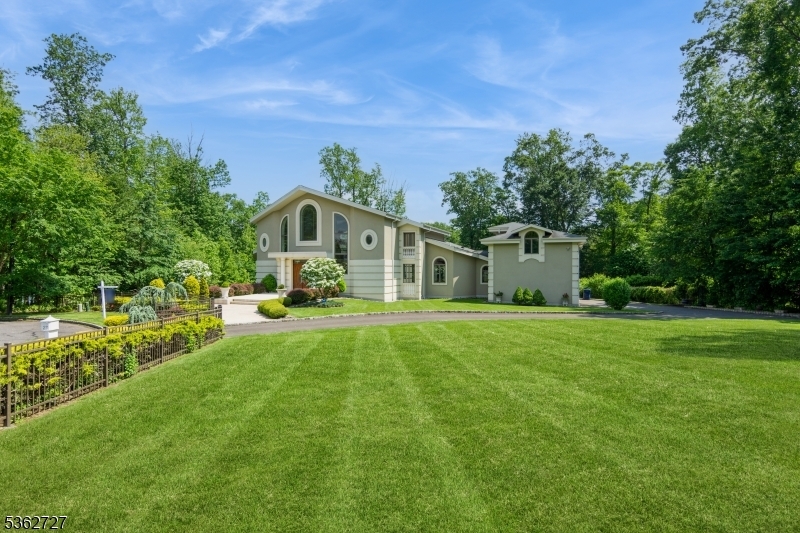 Property Photo: 27 Mare Haven Ct NJ 08902