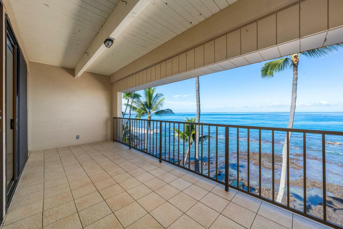 Property Photo:  76-6246 Alii Dr 410  HI 96740 