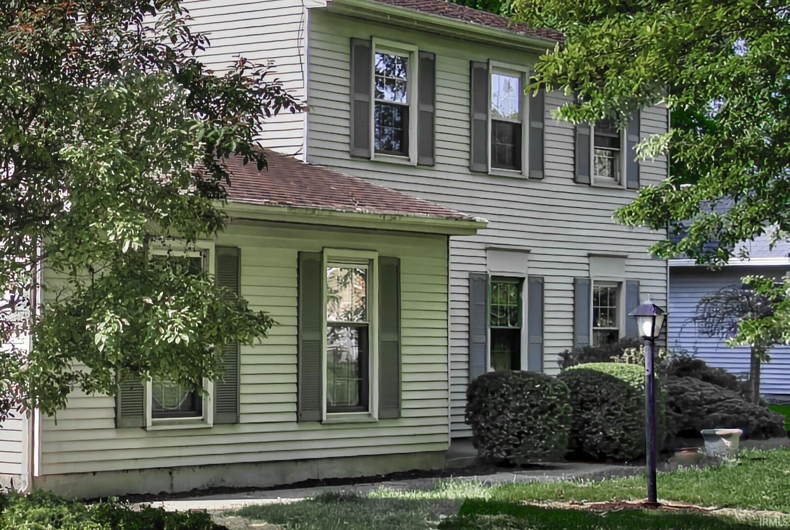 Property Photo:  1212 Summit Avenue  IN 46714-2840 