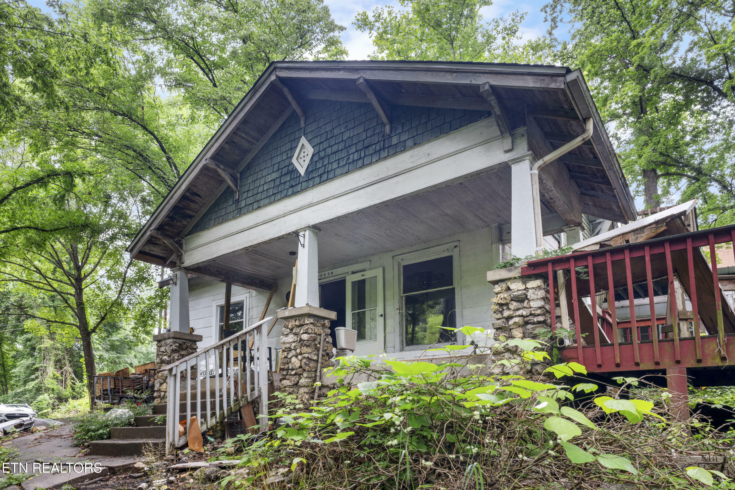 Property Photo: 5530 N Broadway St TN 37918