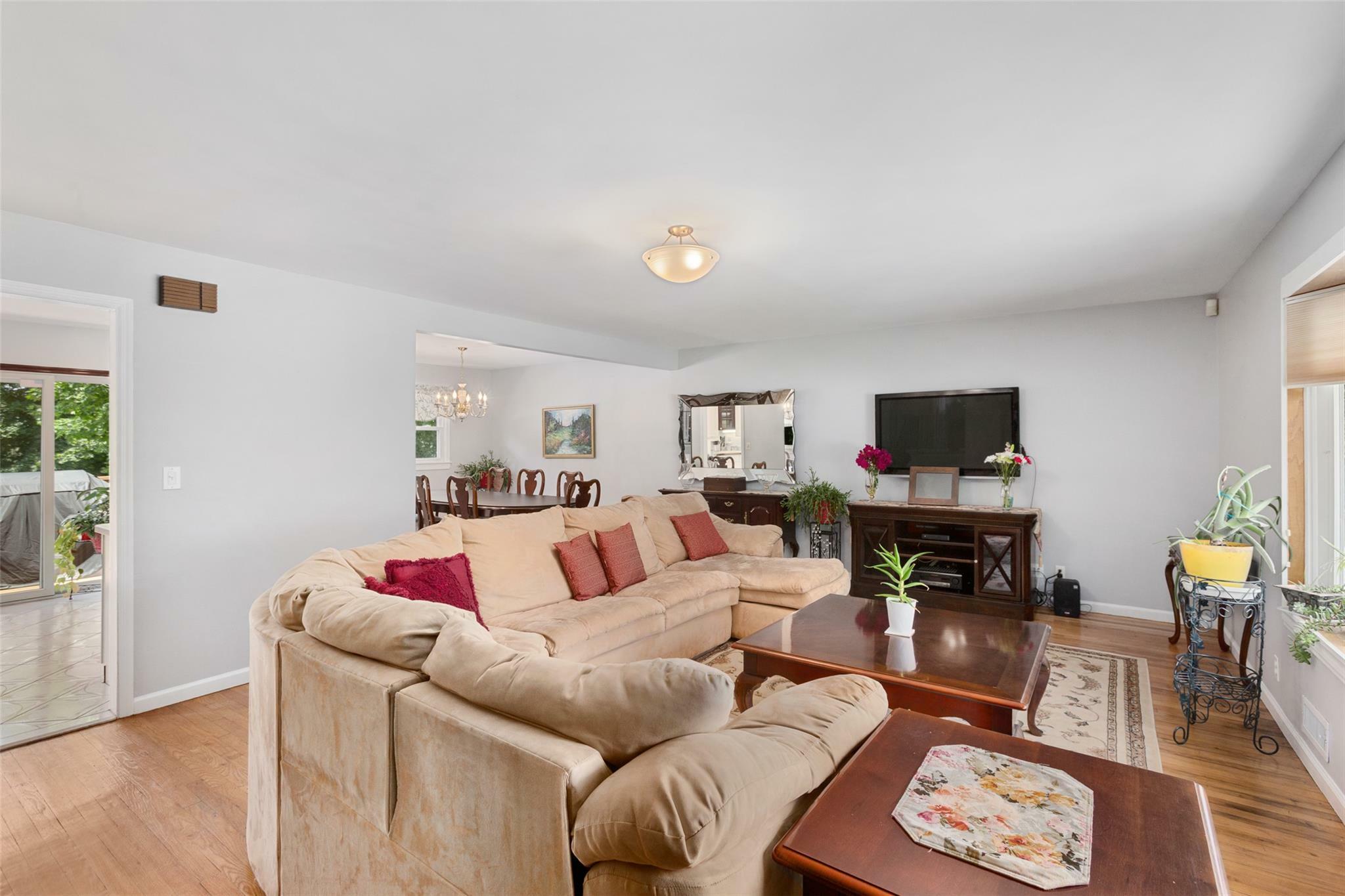 Property Photo: 16 Valleyview Road NY 10523