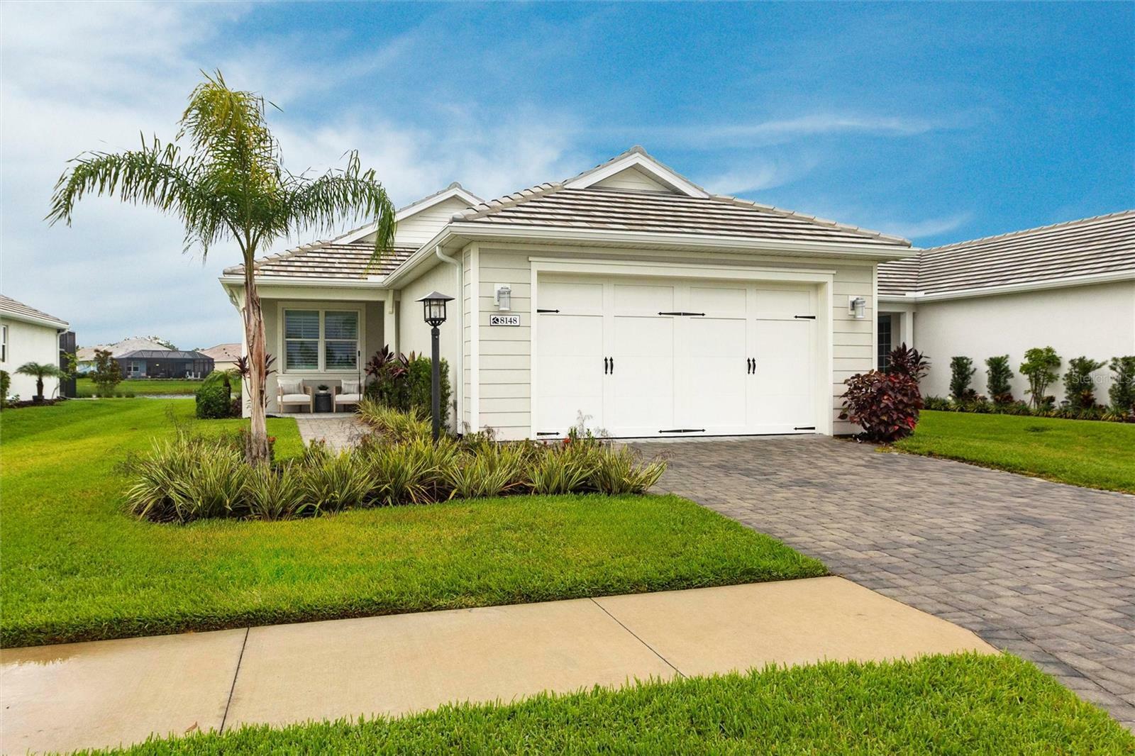 Property Photo: 8148 Sternway Road FL 34240