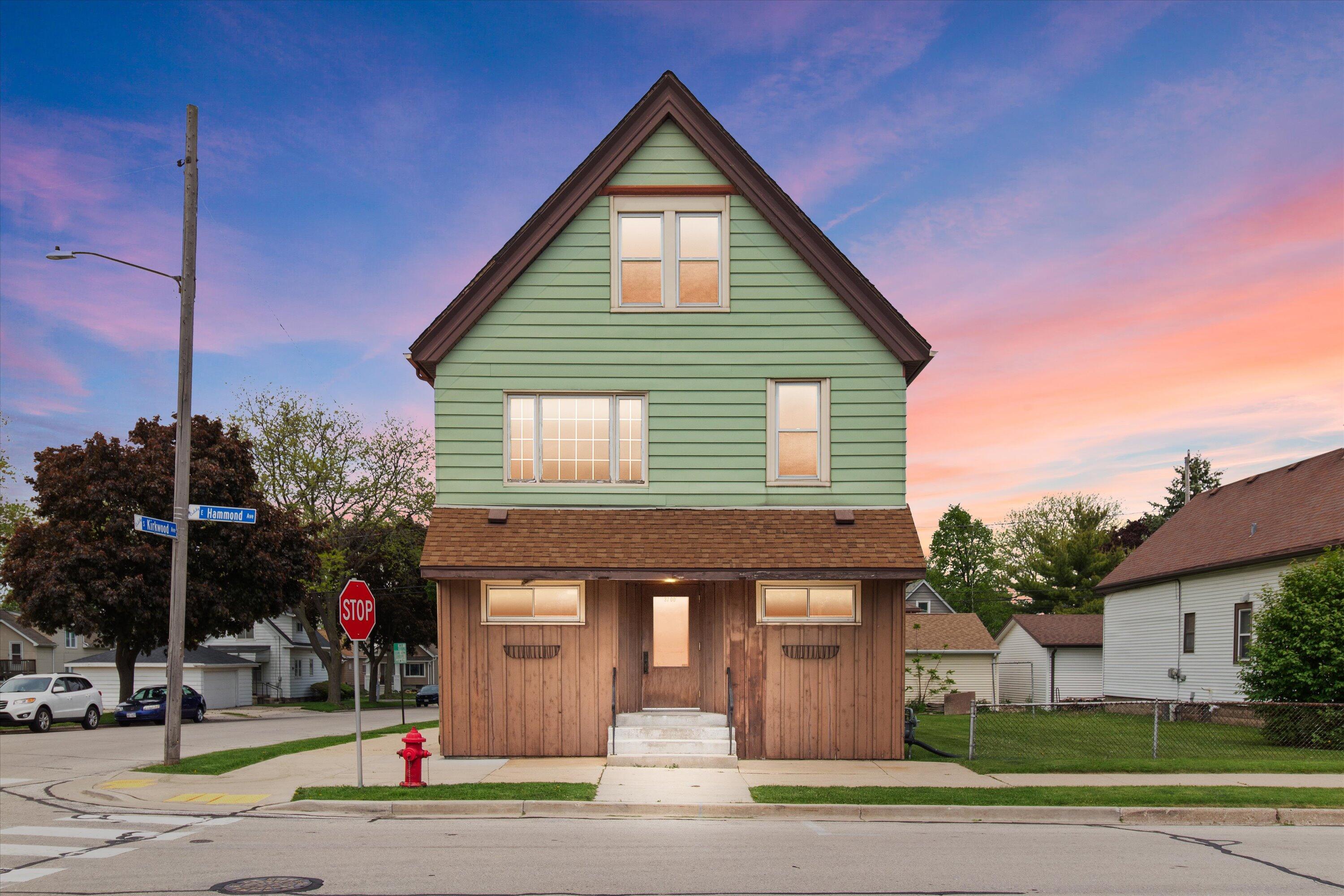 Property Photo: 3700 E Hammond Ave WI 53110