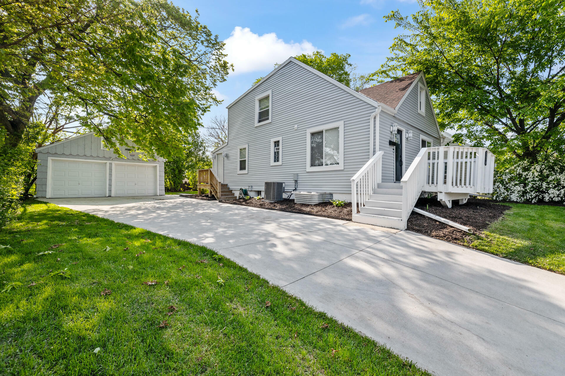 Property Photo: 1514 S 96th St WI 53214