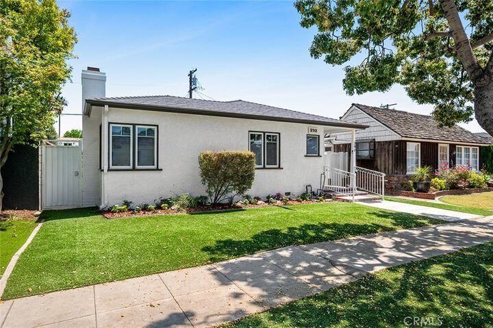 Property Photo:  292 Covina Avenue  CA 90803 