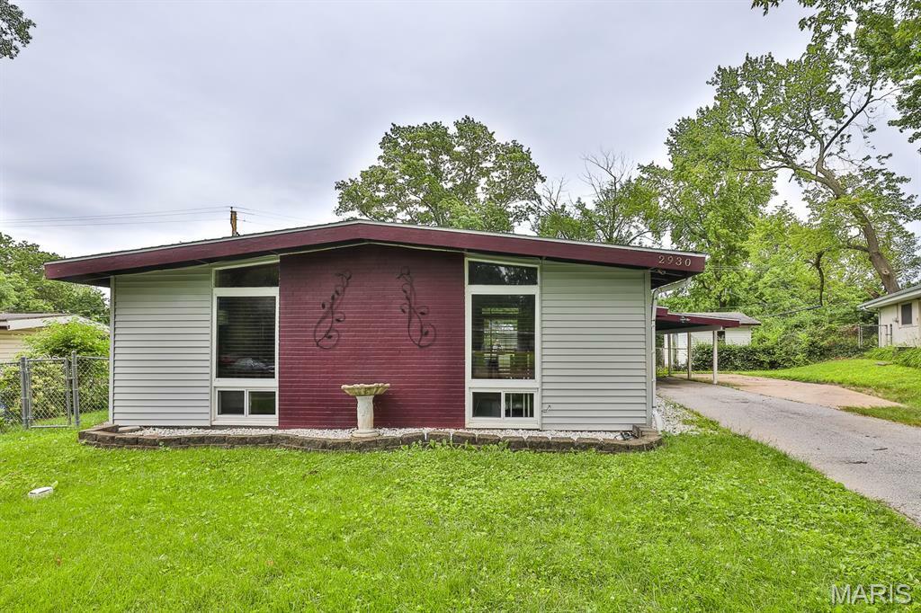 Property Photo: 2930 Holiday Hill Drive MO 63033