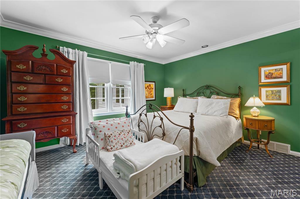 Property Photo: 34 Somerset Downs Drive MO 63124