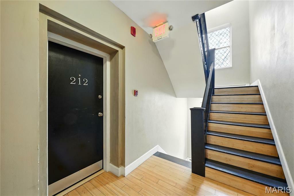 Property Photo: 4228 McPherson Avenue 212 MO 63108