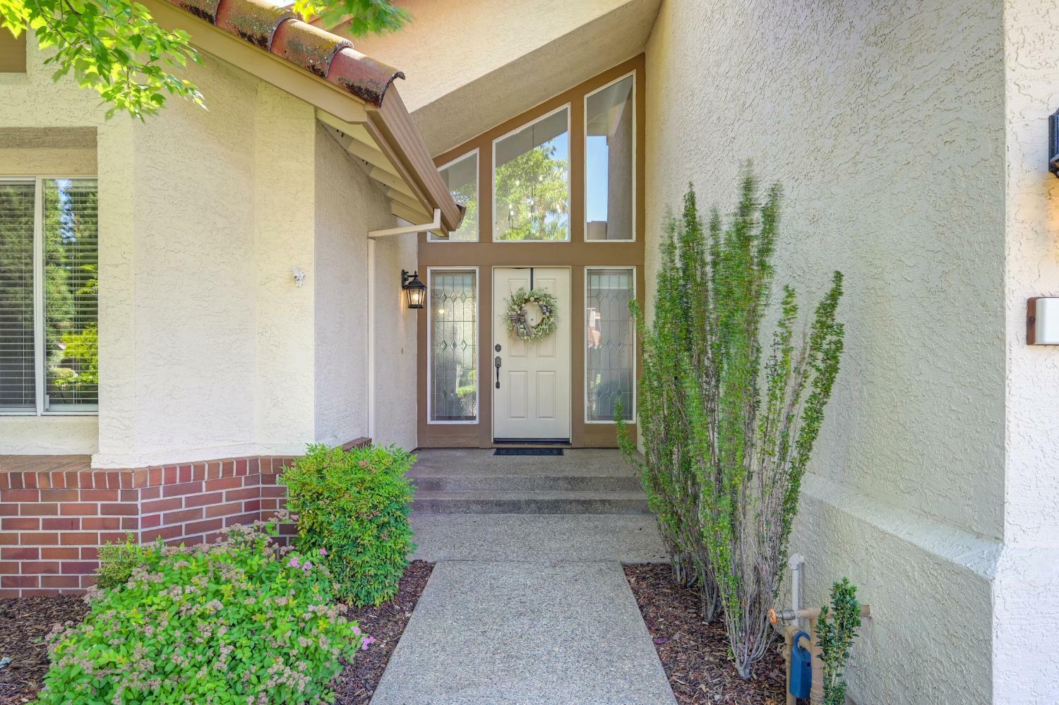 Property Photo: 103 Tetworth Way CA 95630