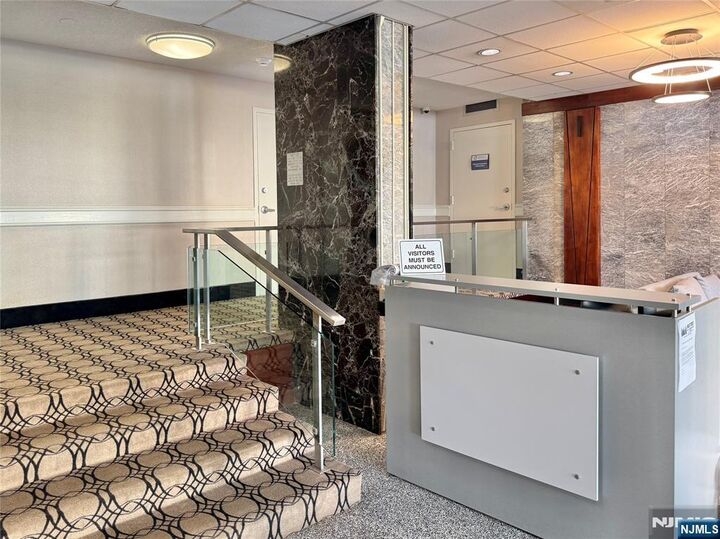 Property Photo:  90 Prospect Avenue 10G  NJ 07601 