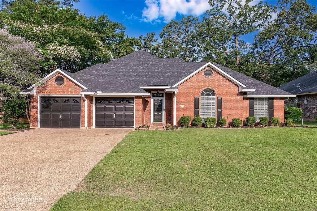 Property Photo:  9756 Amblewood Lane  LA 71118 