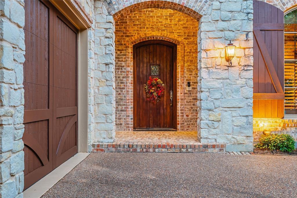 Property Photo: 1420 Kensington Court TX 76092