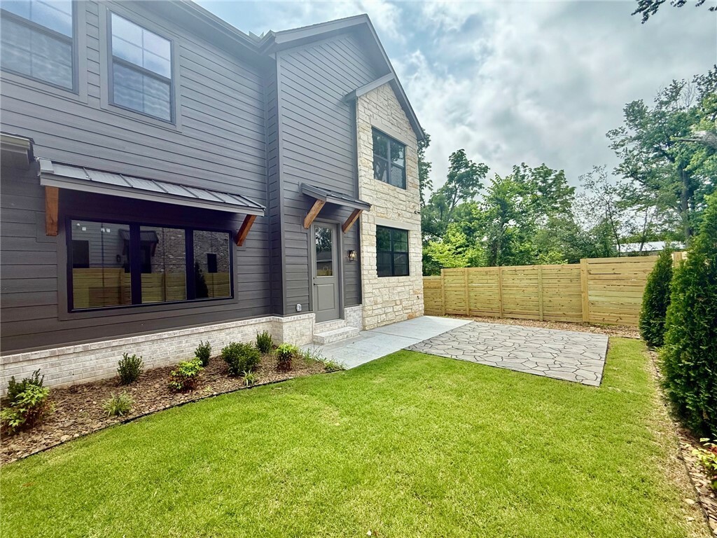 Property Photo: 1312 Bella Vista Road AR 72712