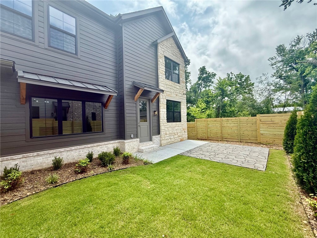 Property Photo: 1312 Bella Vista Road AR 72712