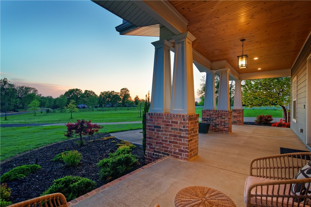 Property Photo: 703 SW O Street AR 72712