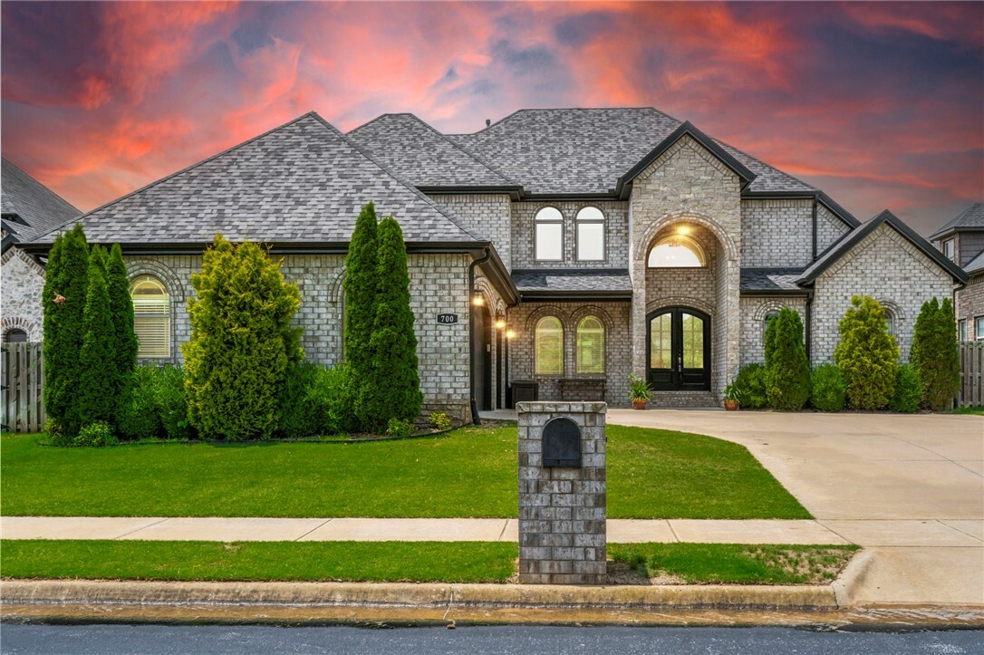 Property Photo: 700 SE Yale Street AR 72712