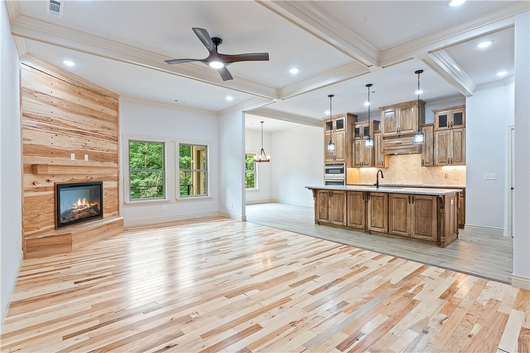Property Photo: 72 Kirkwall Drive AR 72715