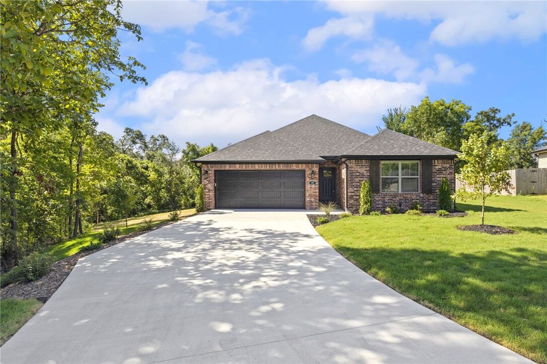 Property Photo: 15 Blairgowrie Circle AR 72715