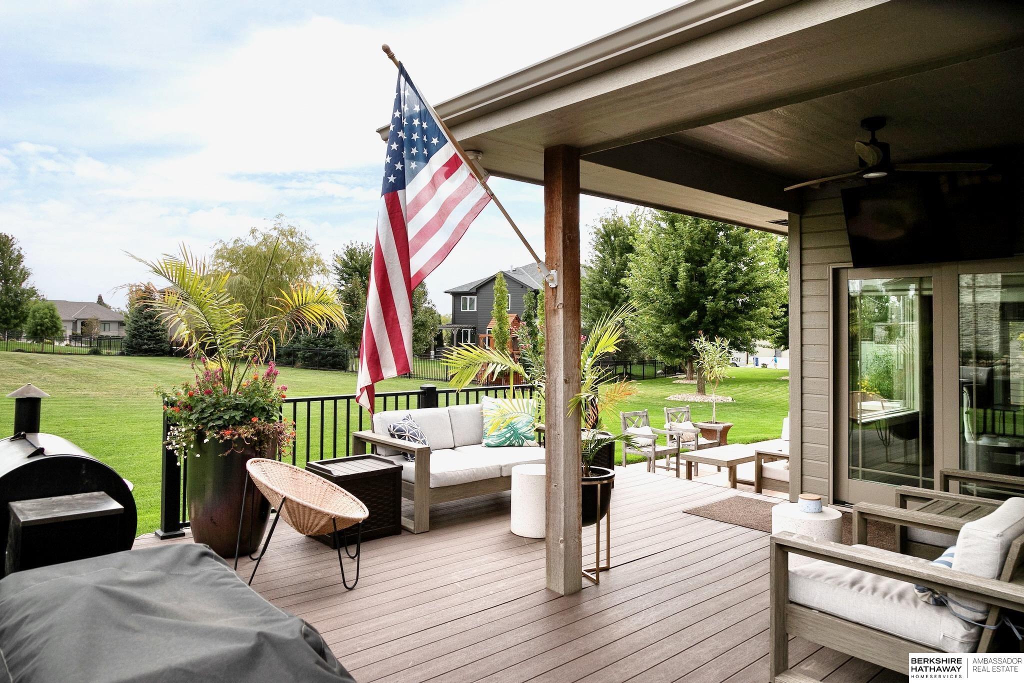 Property Photo: 1809 S 220th Avenue NE 68022
