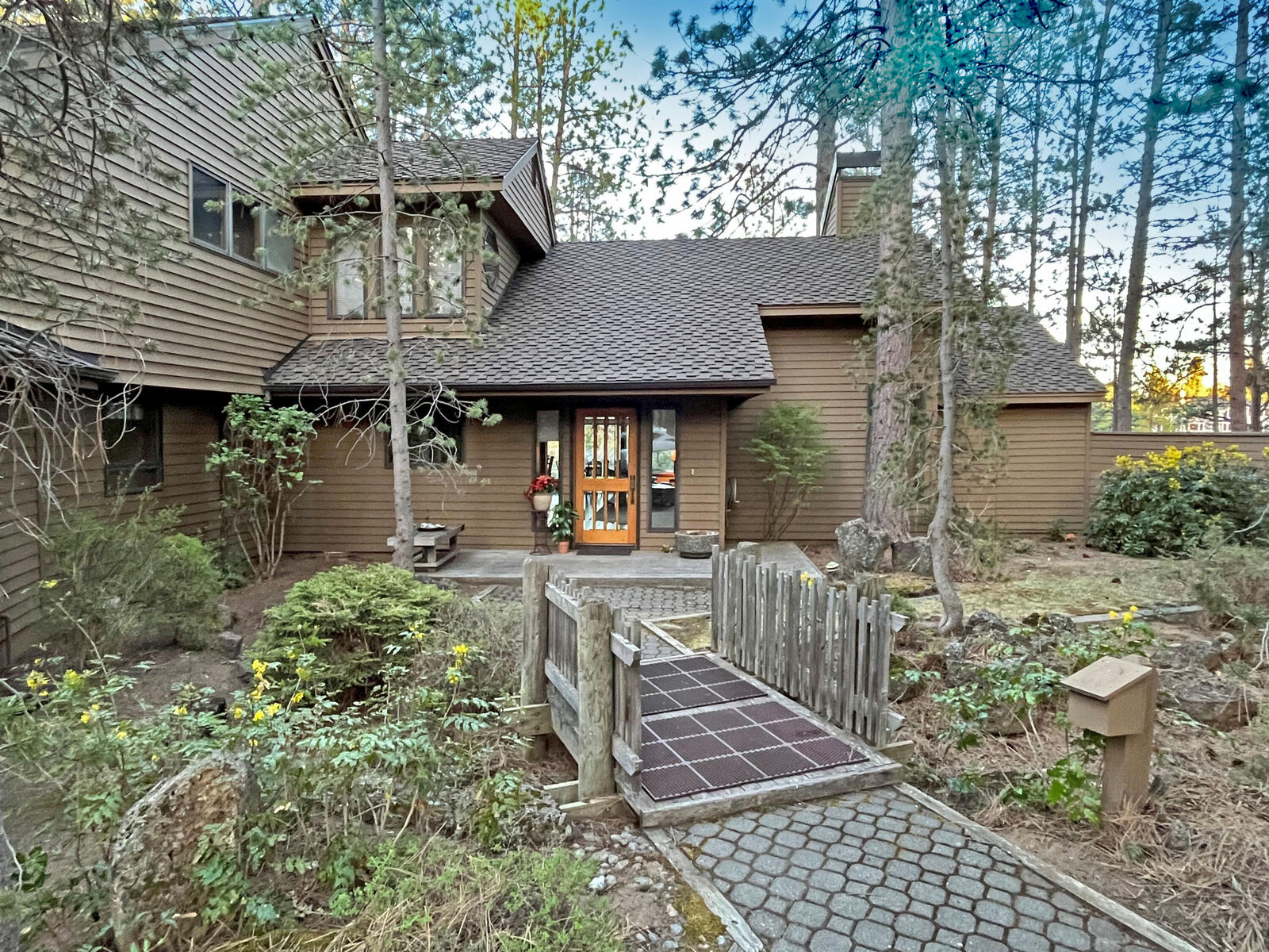 Property Photo: 60055 River Bluff Trail OR 97702