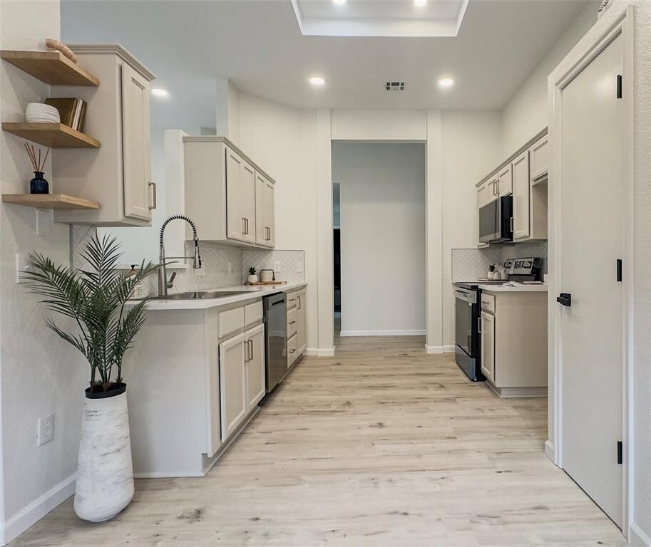 Property Photo: 2517 NW 164th Terrace OK 73013