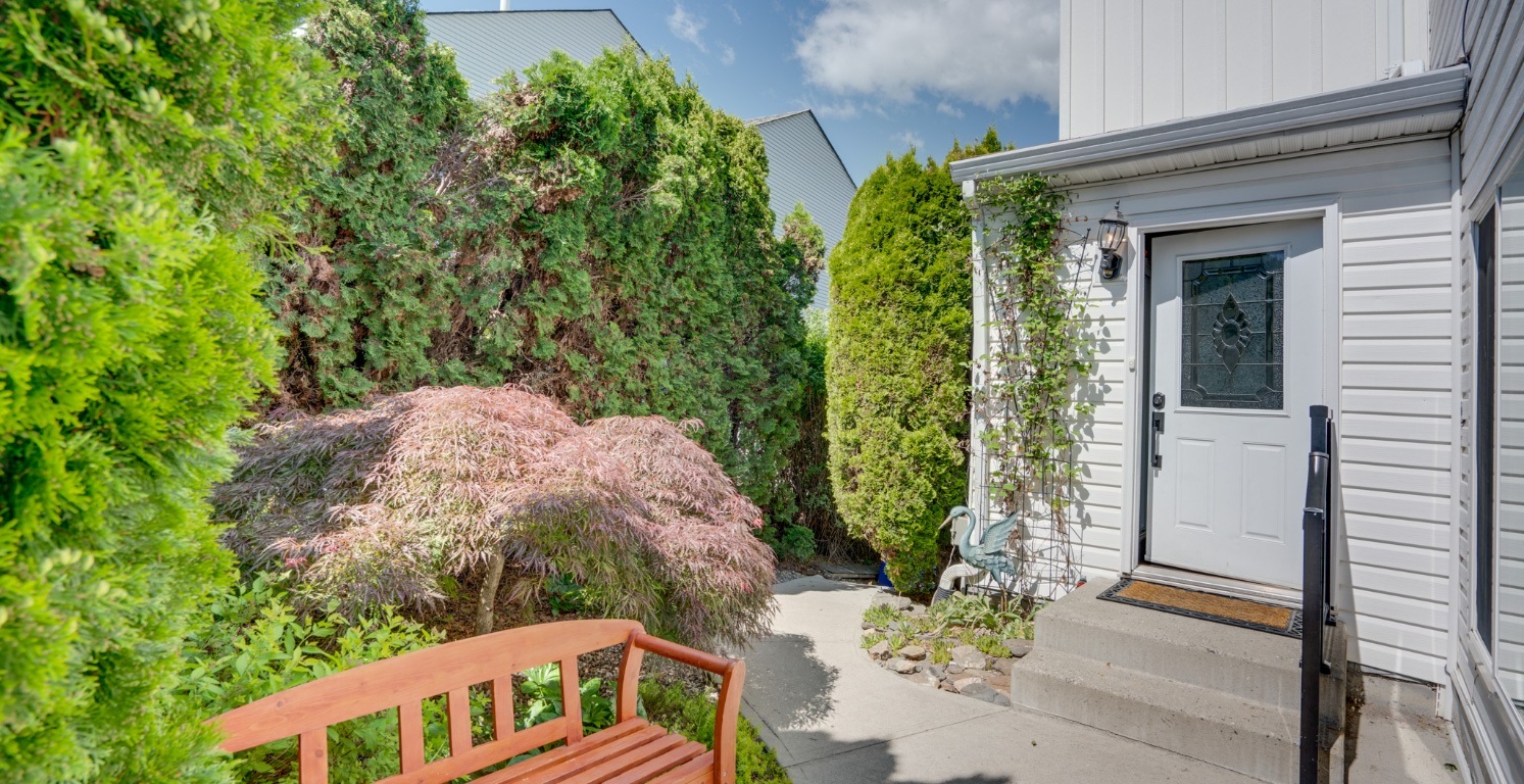 Property Photo: 1508 37 Street BC V1T 8E2