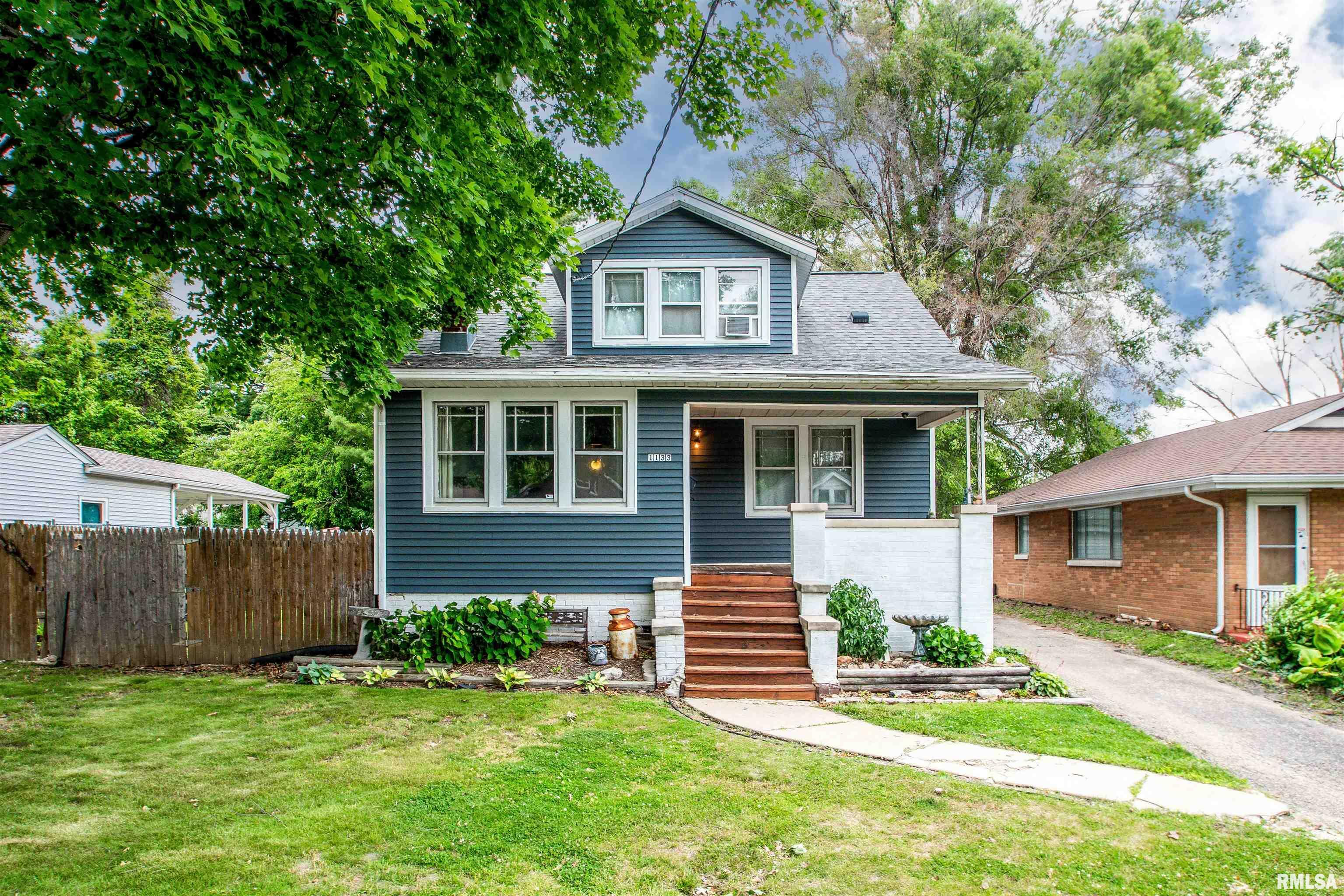 Property Photo:  1133 W Nowland Avenue  IL 61604 