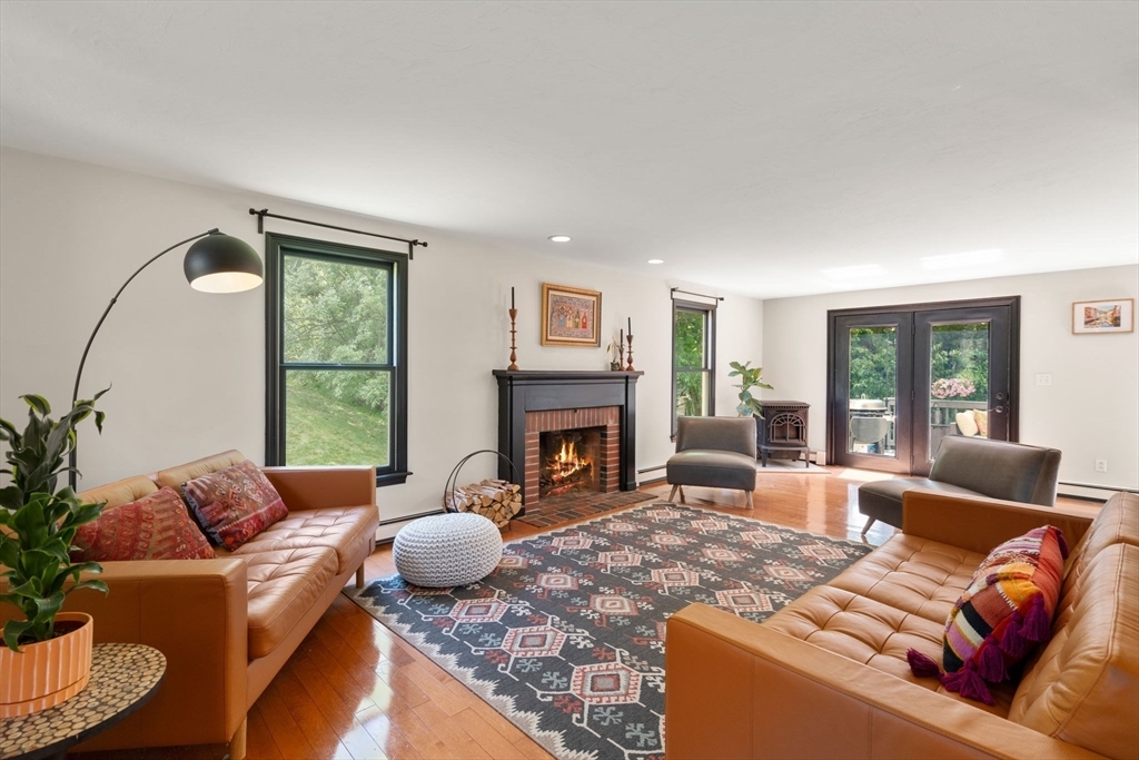 Property Photo: 85 Green Meadow Court MA 01588