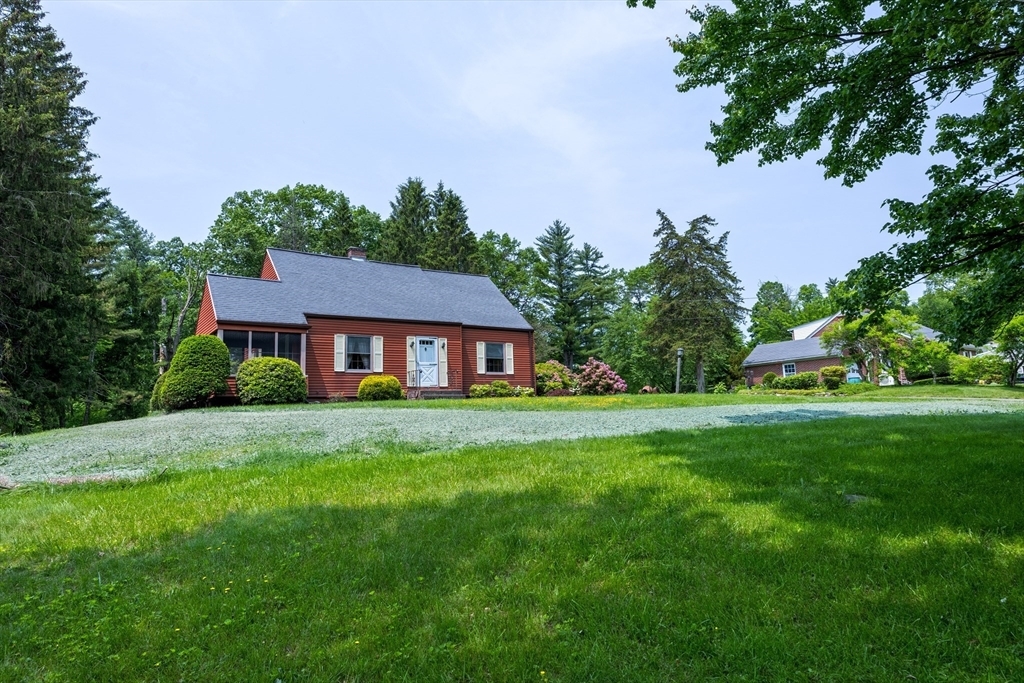 Property Photo:  9 North St  MA 01033 