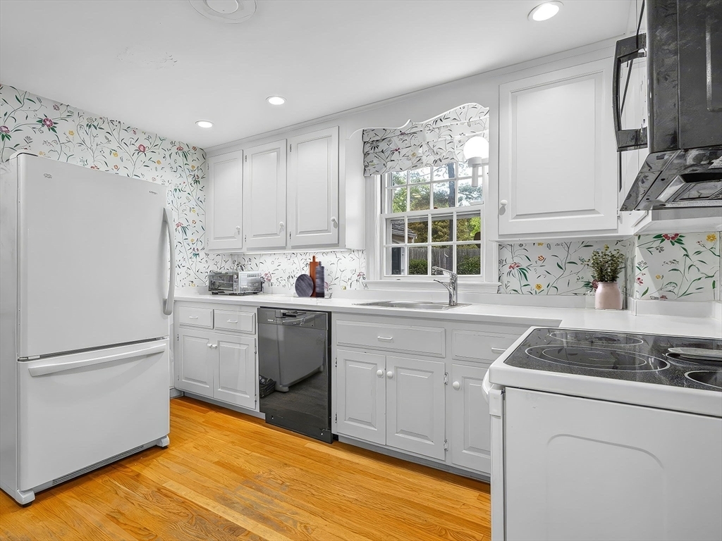 Property Photo: 45 Mayo Rd MA 02482