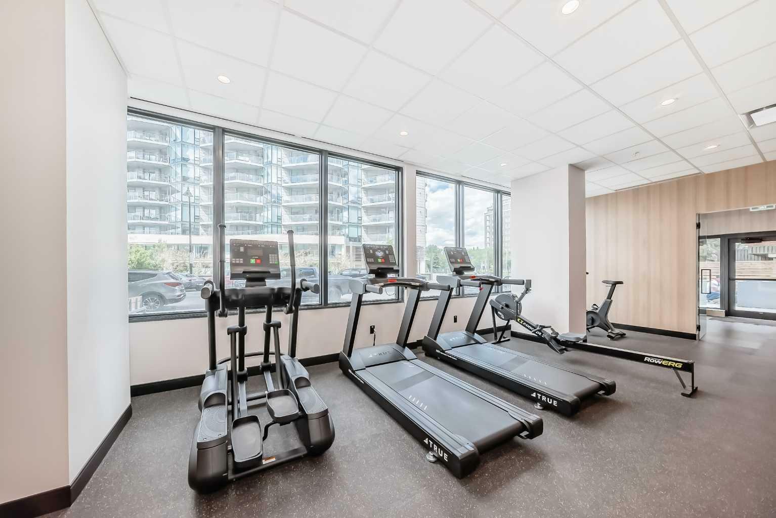 Property Photo: 730 2 Avenue SW 1112 AB T2P 1R8
