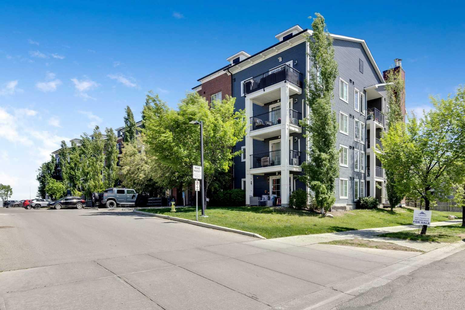 Property Photo: 755 Copperpond Boulevard SE 1108 AB T2Z 4R2