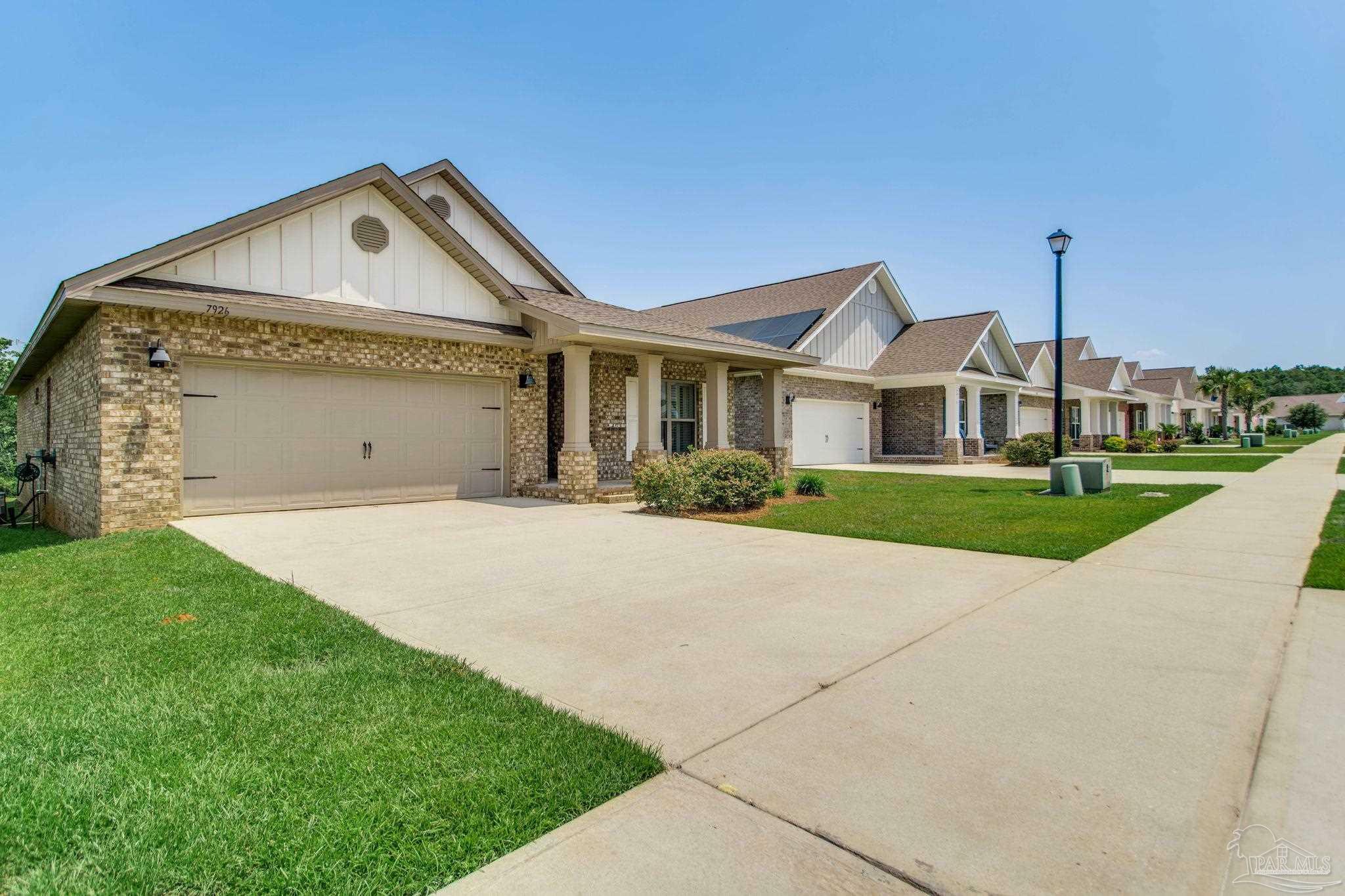 Property Photo: 7926 Burnside Loop FL 32526