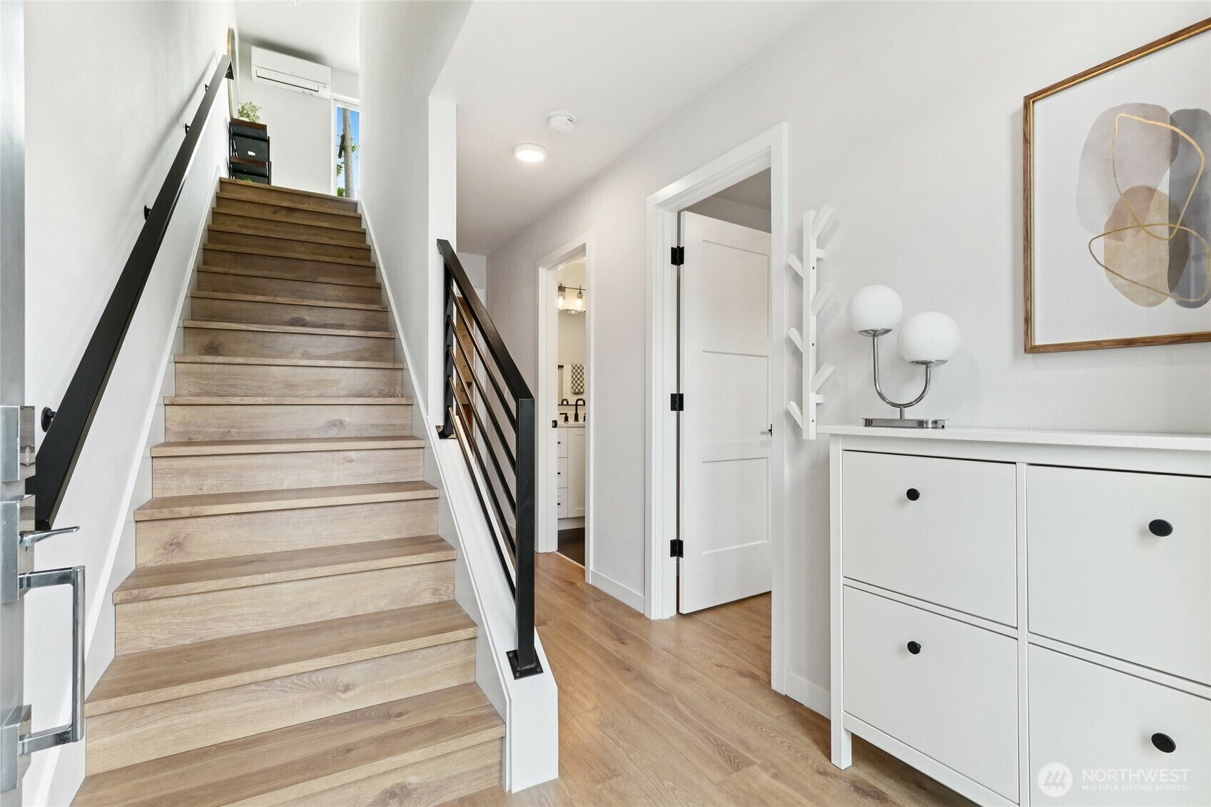 Property Photo: 6014 40th Avenue NE B WA 98115