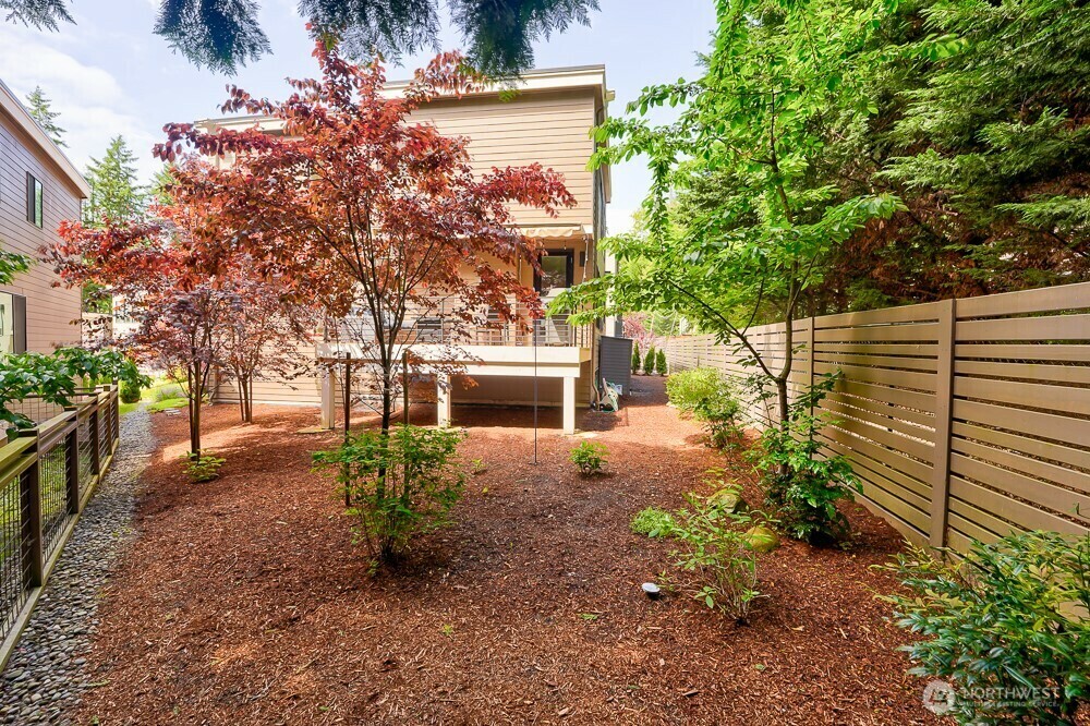 Property Photo: 8015 NE 116th Place WA 98034