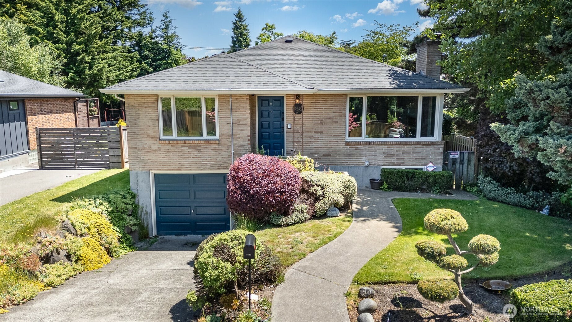 Property Photo: 9512 17th Avenue NW WA 98117