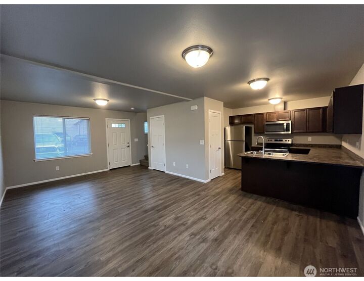 Property Photo:  2330  Verona Street  WA 98226 