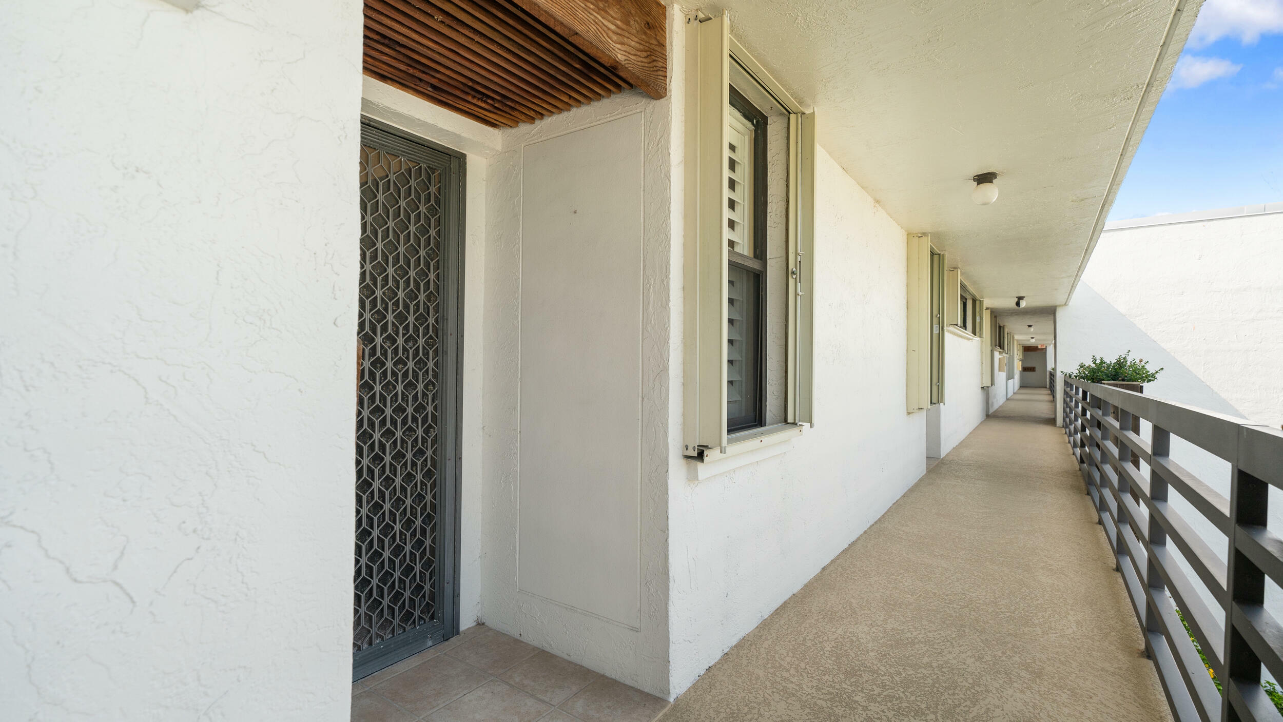 Property Photo: 1950 SW Palm City Road 8302 FL 34994