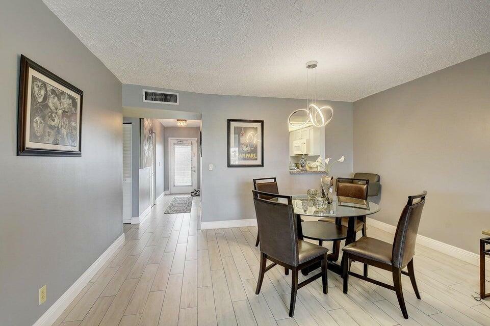 Property Photo: 14723 Cumberland Drive 406 FL 33446