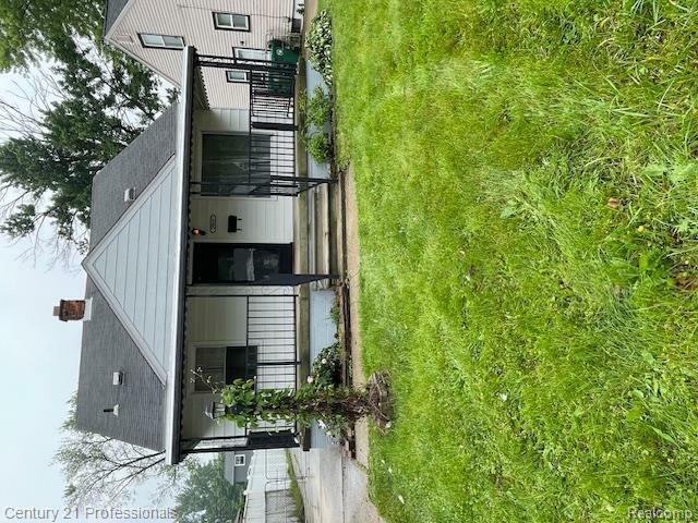 Property Photo: 29049 Barton Street MI 48135