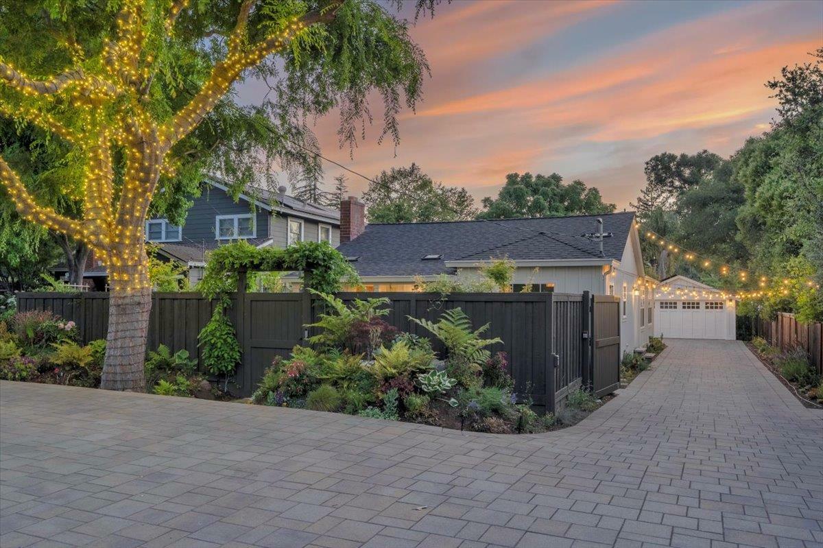 Property Photo:  15415 Winchester Boulevard  CA 95030 
