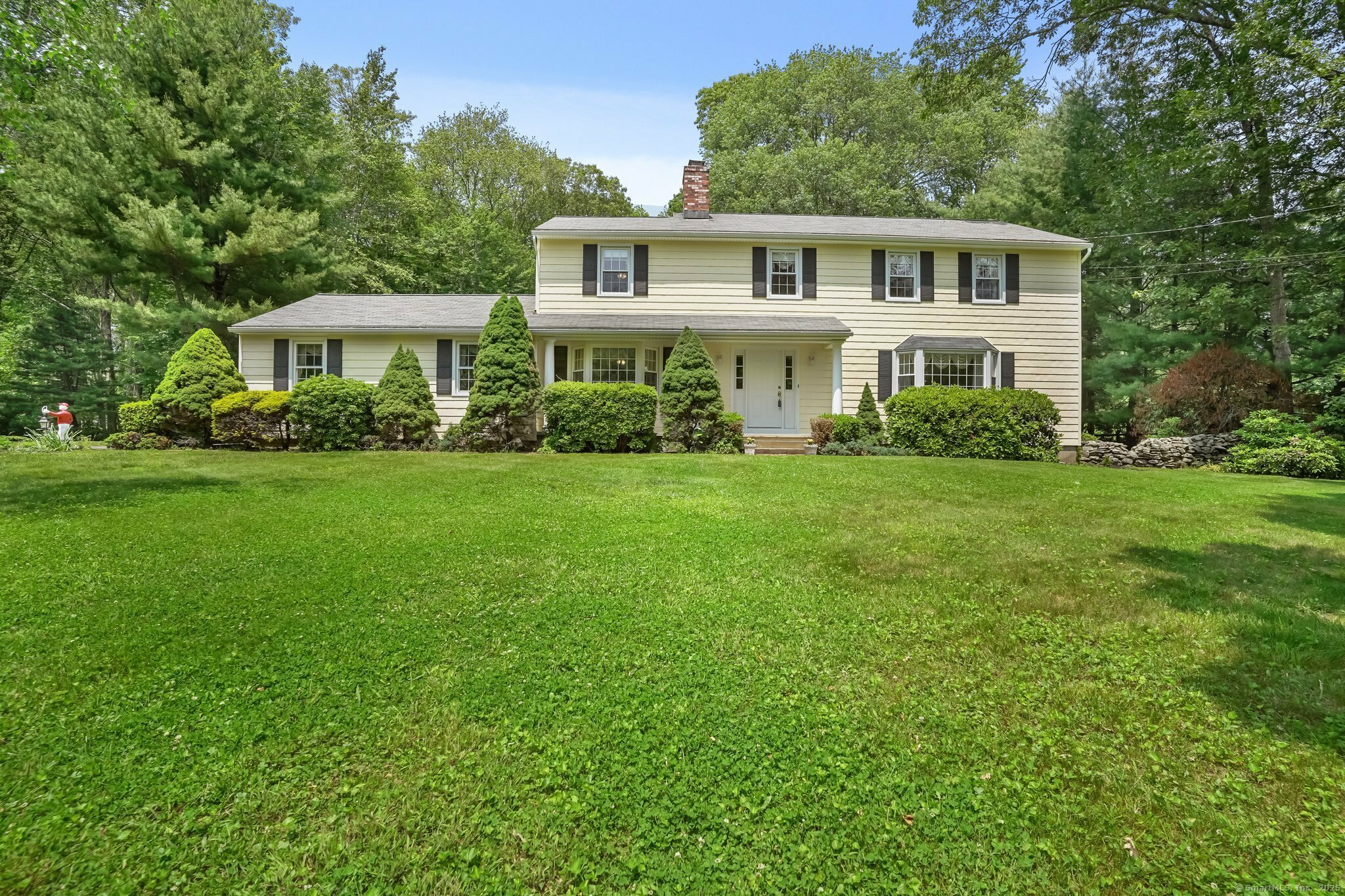 27 Kitcher Court  Trumbull CT 06611 photo