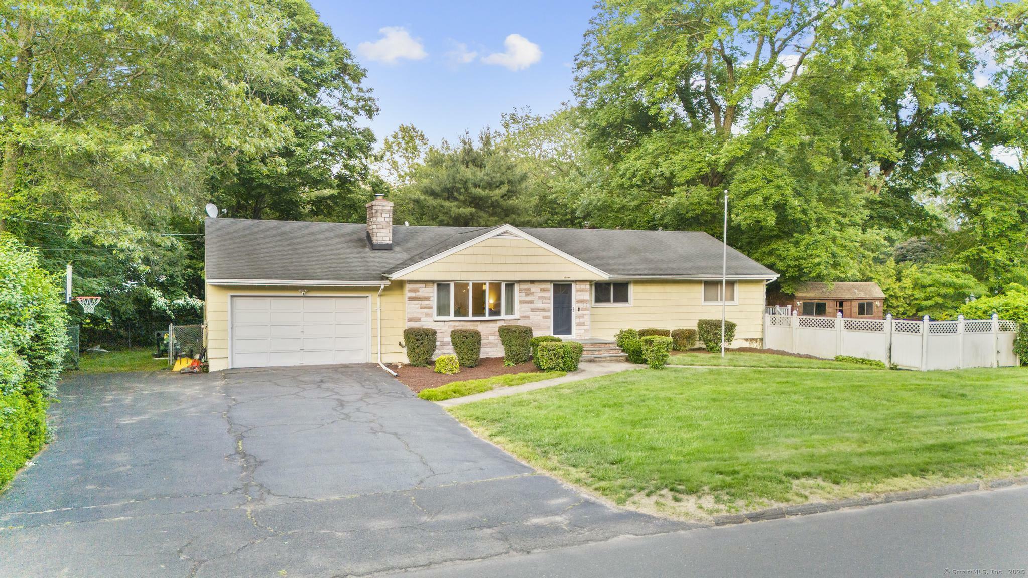 Property Photo: 7 Lorma Avenue CT 06611