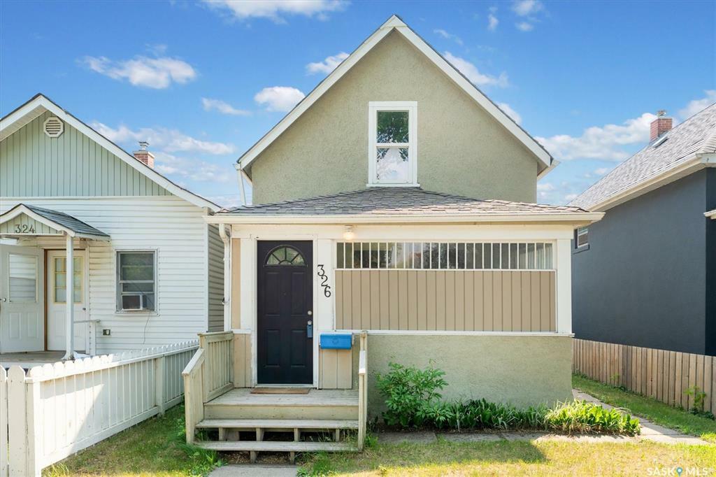 Photo de la propriété: 326 I Avenue S SK S7M 1Y2