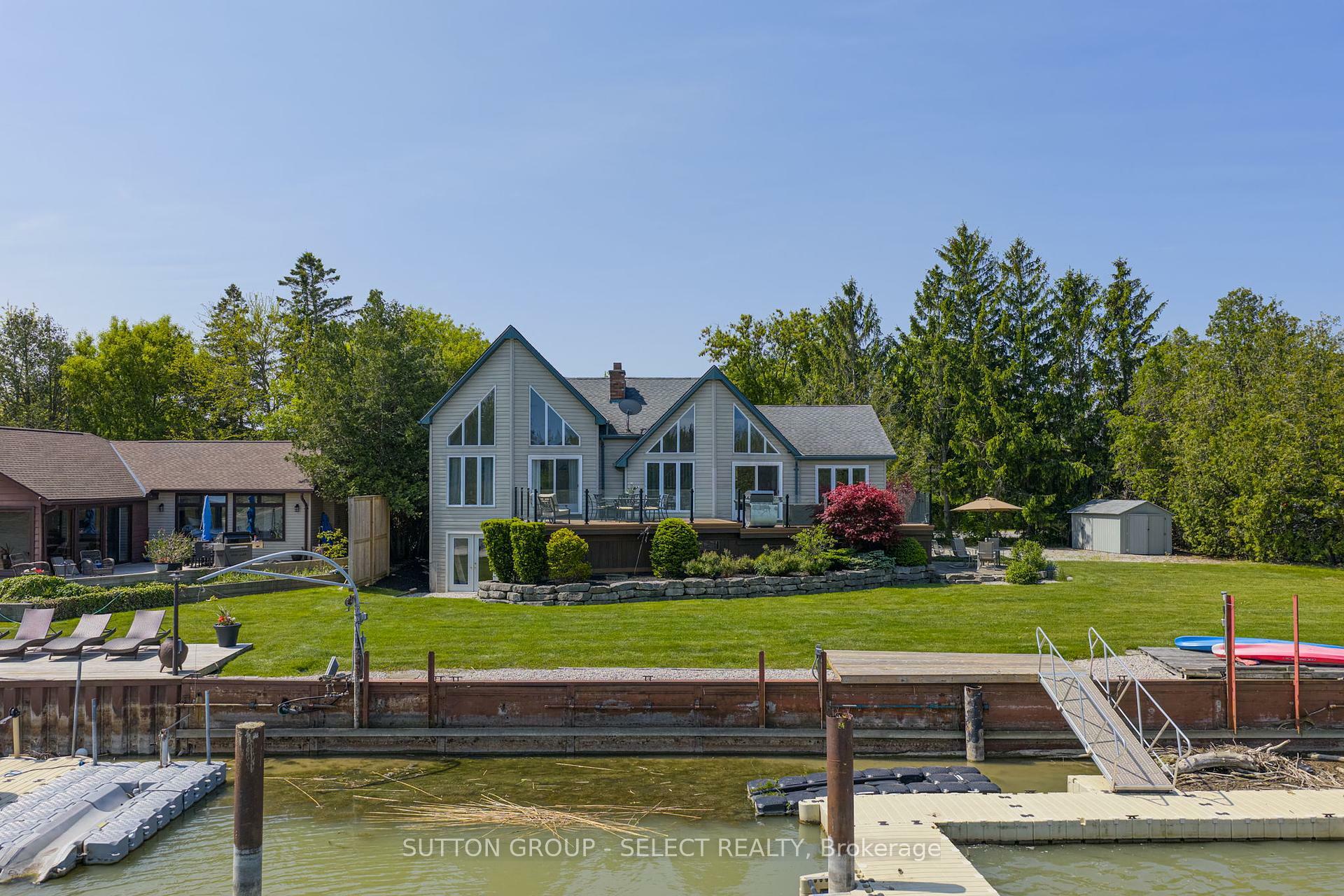 7474 Riverside Drive  Lambton Shores ON N0M 2L0 photo