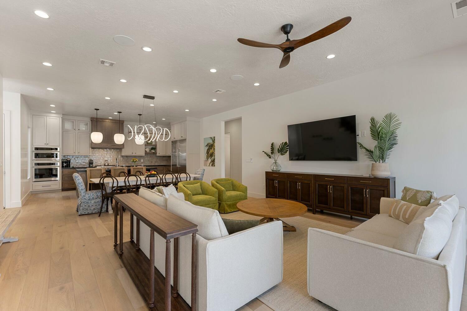 Property Photo: 5421 Lula Bay Ln UT 84790
