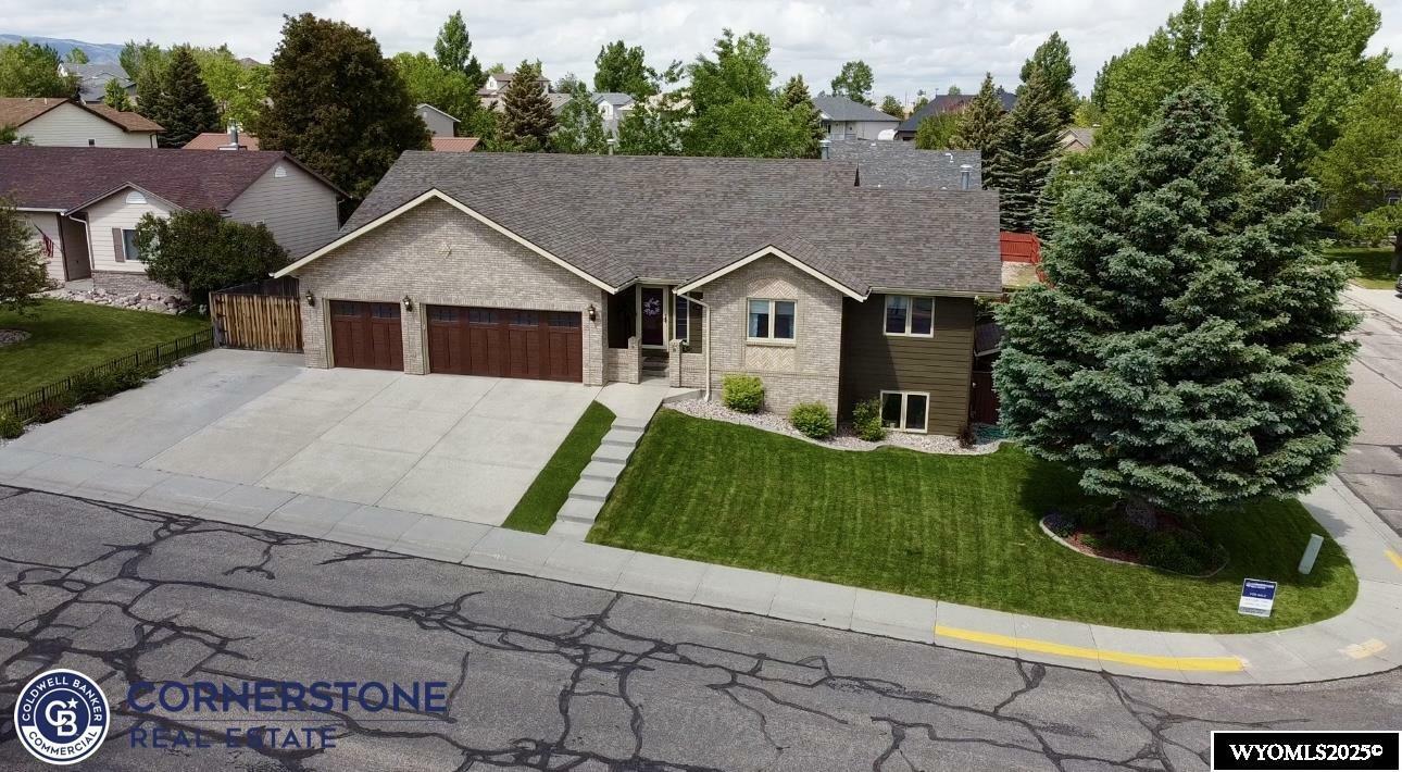 Property Photo: 1310 Hornchurch Avenue WY 82609